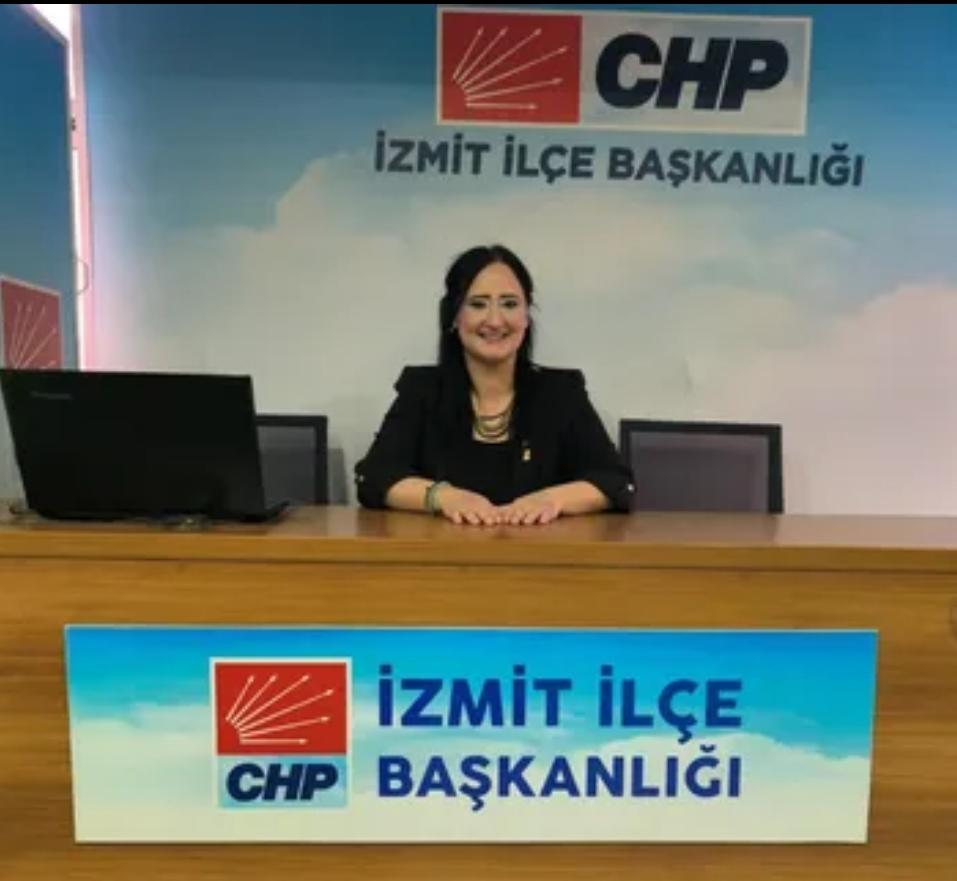 İzmit CHP Kadın Kolları'ndan Polis Haftası Mesajı