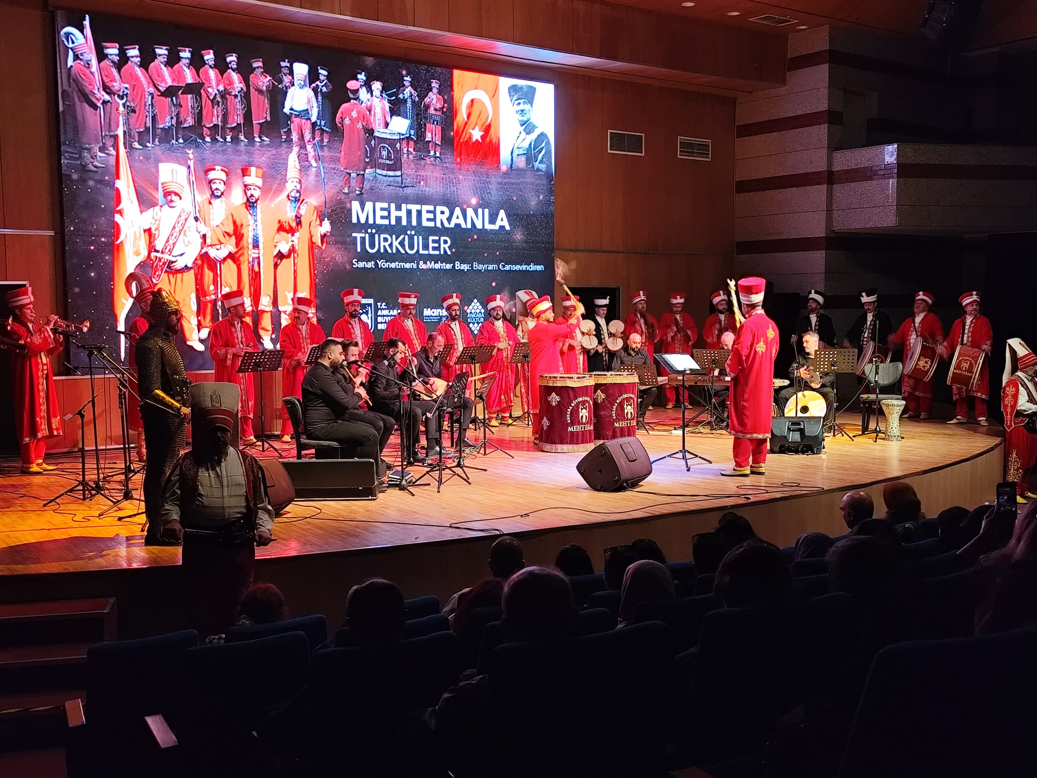 Kocatepe Kültür Merkezi’nde “Mehteranla Türküler” Programına Yoğun İlgi
