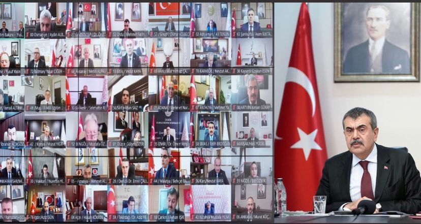 Millî Eğitim Bakanı, Türkiye genelindeki 81 ilin millî eğitim müdürleriyle çevrim içi platformda toplantı gerçekleştirdi!